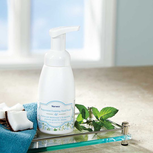 Rebecca Lange - Norwex Independent Sales Consultant: Peppermint Foaming