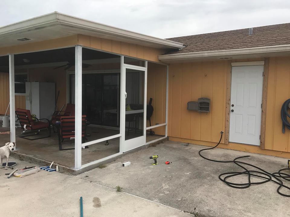 Screen Enclosures Hanner Custom Renovations Inc