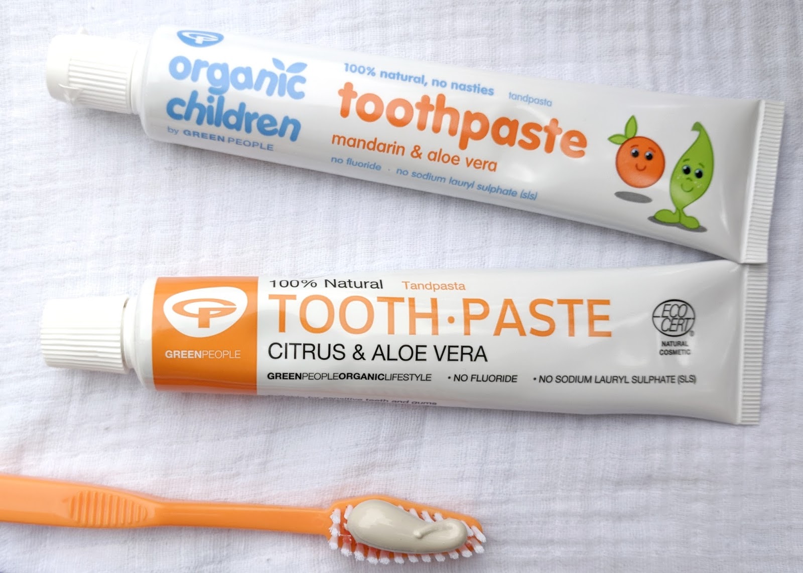 Green People Aloe and Citrus Toothpaste