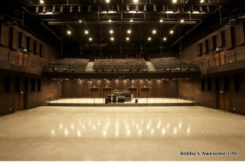Blue Square Wicked 블루스퀘어 Bobby S Awesome Life Picture From Http English Visitkorea Or Kr