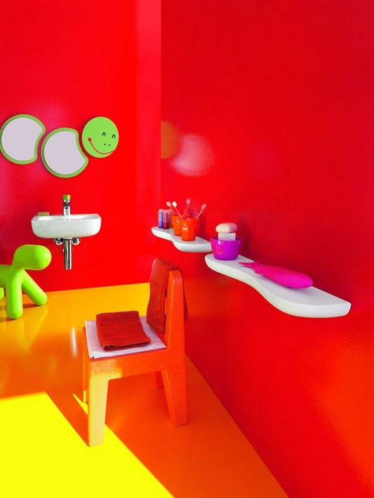 Diseños de baños para niños muy coloridos con muebles Florakids de