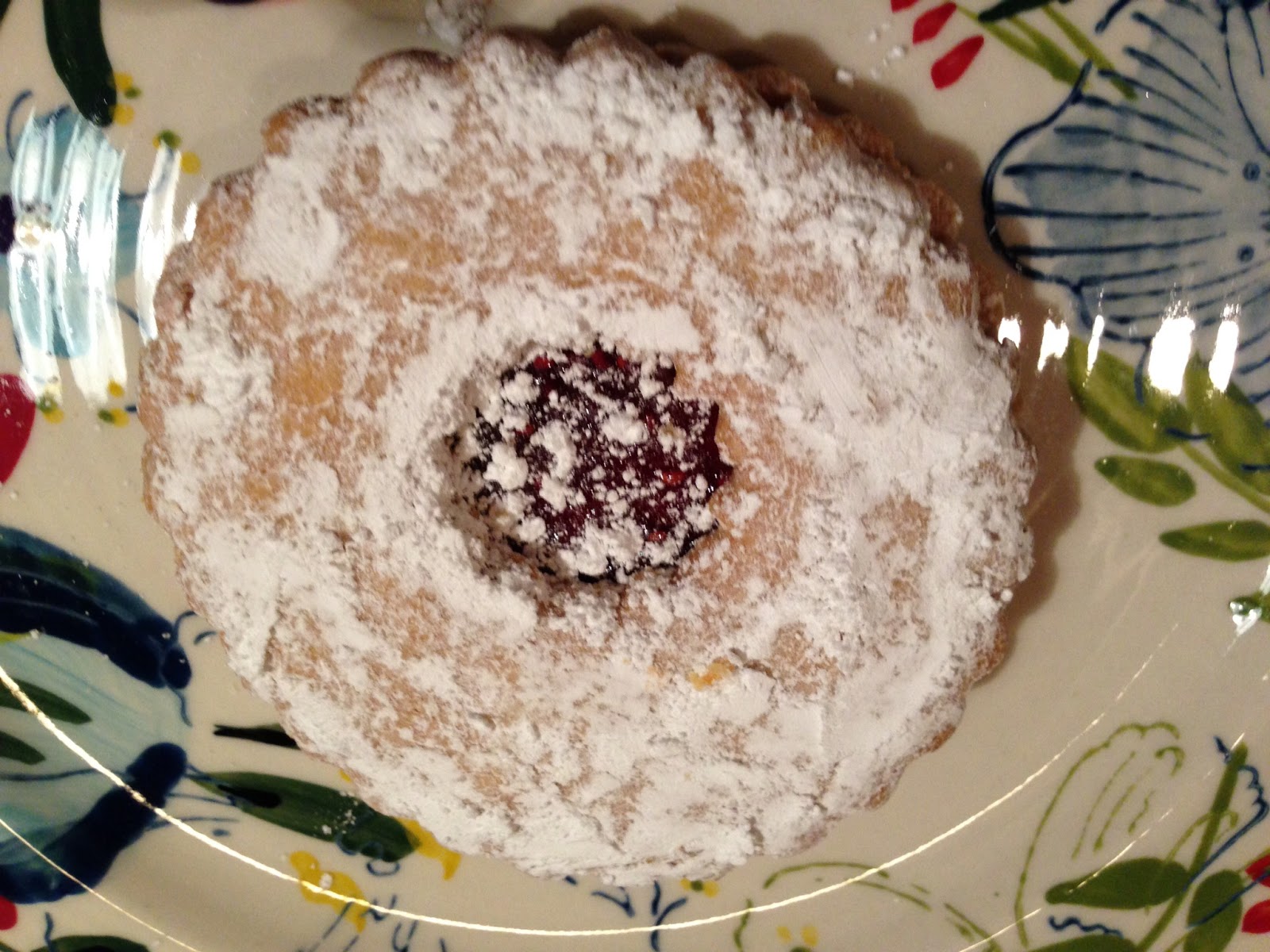Phoodographs and Finds Lindenhurst Linzer Tarts at Cieslaks Bakery & Joe's Meat Market Revisited