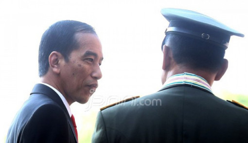 "Presiden Ditekan Copot Menhan dan Panglima TNI, Alasannya Dibuat-buat"