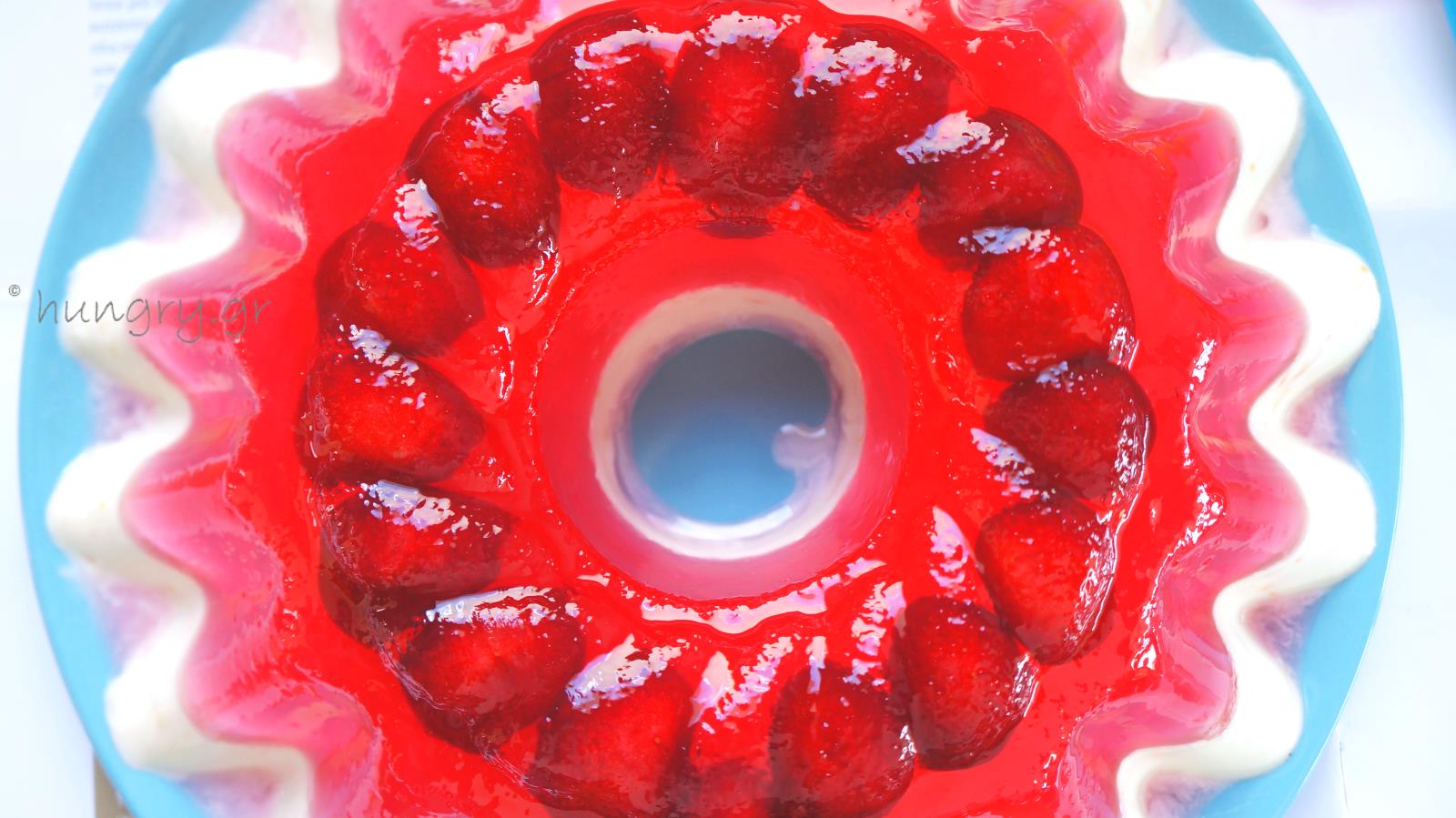 Kitchen Stories Yoghurt Panna Cotta & Cherry Jelly