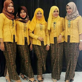 Kebaya remaja model kutu baru motif batik Kebaya remaja model kutu baru motif batik
