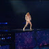Daily Mail UK: "Lady Gaga foi a melhor da noite mesmo estando a milhas de distância"