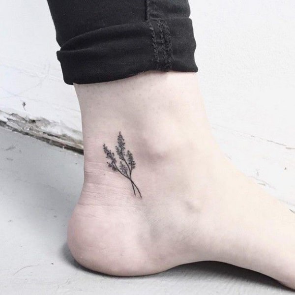Mini tatuagens femininas para os tornozelos Mini tatuagens femininas para os tornozelos