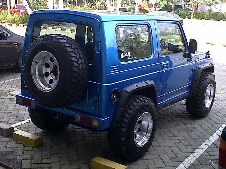 Mobil Jimny Trepes Modifikasi Naskah W