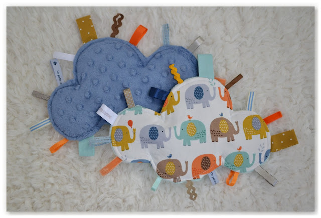 doudous étiquettes nuages éléphants multicolores