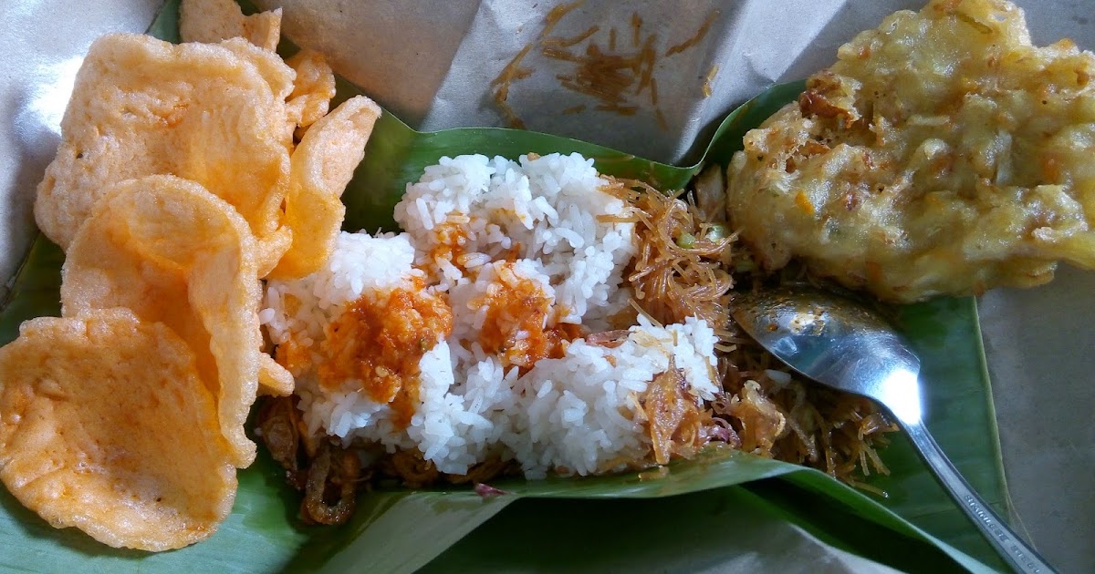 Nasi Kuning Ketan Betawi Nasi Kuning Ketan Betawi / 36 Nasi Kuning Ketan Betawi Nasi Kuning Ketan Betawi / 36