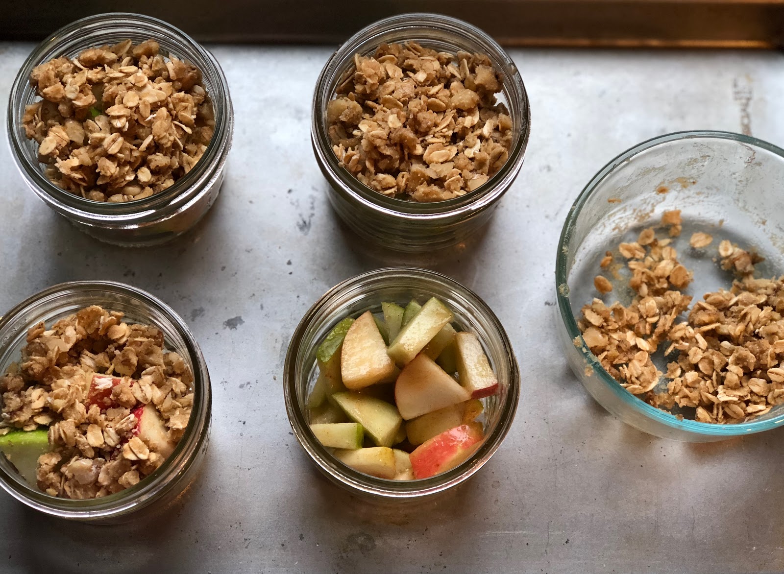 Husband Tested Recipes From Alice's Kitchen: Mason Jar Cinnamon Apple Crisp