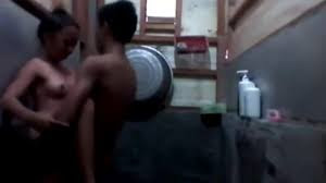 Pulang Kampung Langsung Ngentot di Toilet | Video Bokep Sex Ngentot