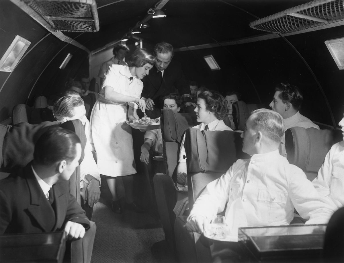 commercial air travel in the 1930s