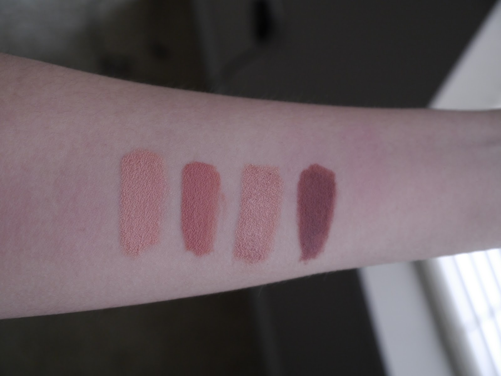 MAKEUP by SONIA MIROSHKHINA LIP QUADS COASTAL SCENTS