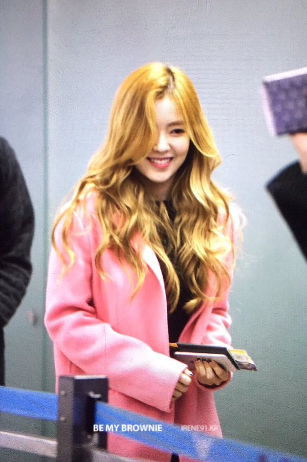 핑크코트 입은 아이린 출국 프리뷰 | 인스티즈