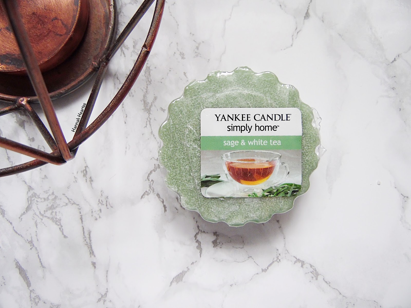 Yankee Candle Simply Home Sage & White Tea 