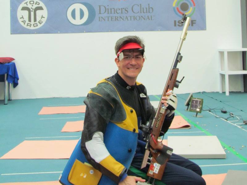 Julio Almeida e Cassio Rippel faturam dois ouros para o Brasil no tiro