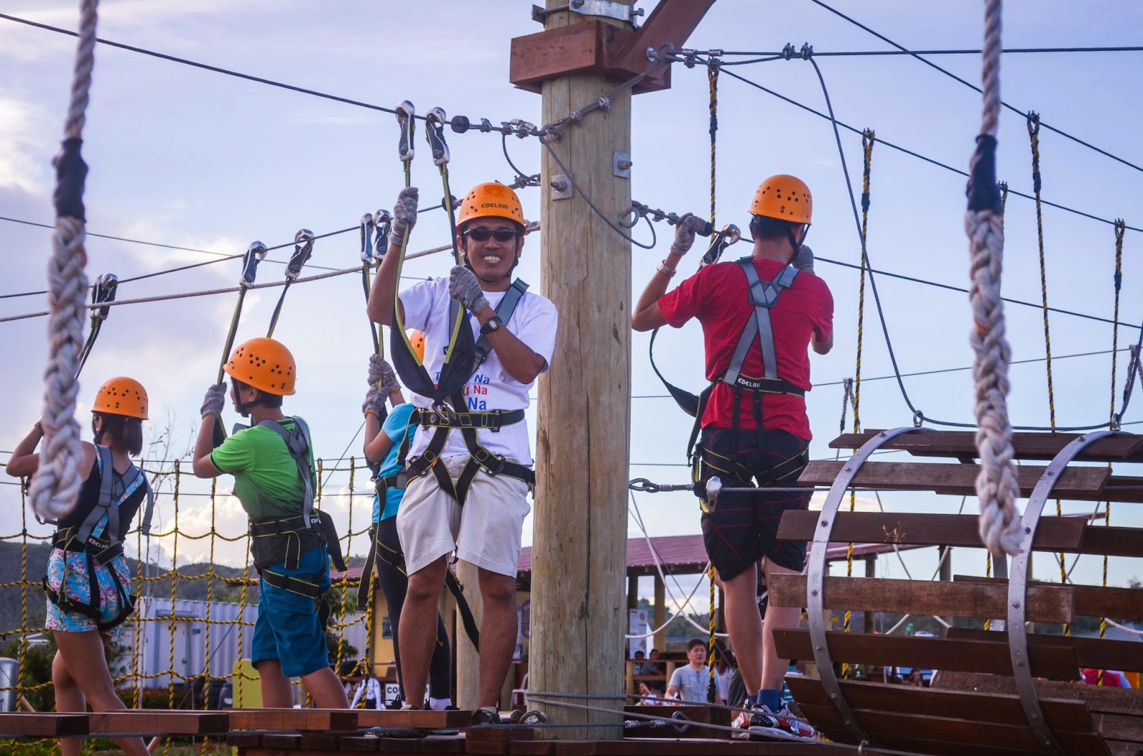 http://jadspiritsfamilylifeadventures.blogspot.com/2014/07/outdoor-extreme-adventure-sandbox-at.html The Aerial Walk at Sandbox, Alviera, Porac, Pampanga