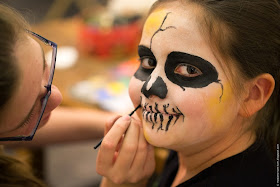 Madame Tam Tam: Kinder schminken Kinder - Ein Halloween-Tutorial