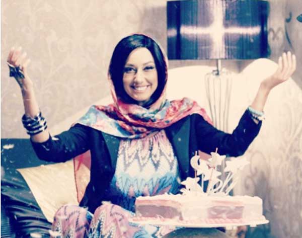  Iranian Actress Banned From Acting For Posting Online Pics Without Hijab, Facebook, Poster, Threatened,
