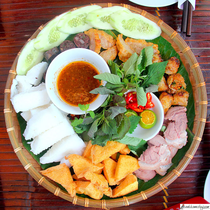 50 Saigon famous food restaurants in Ho Chi Minh City are famous to arouse your taste buds
