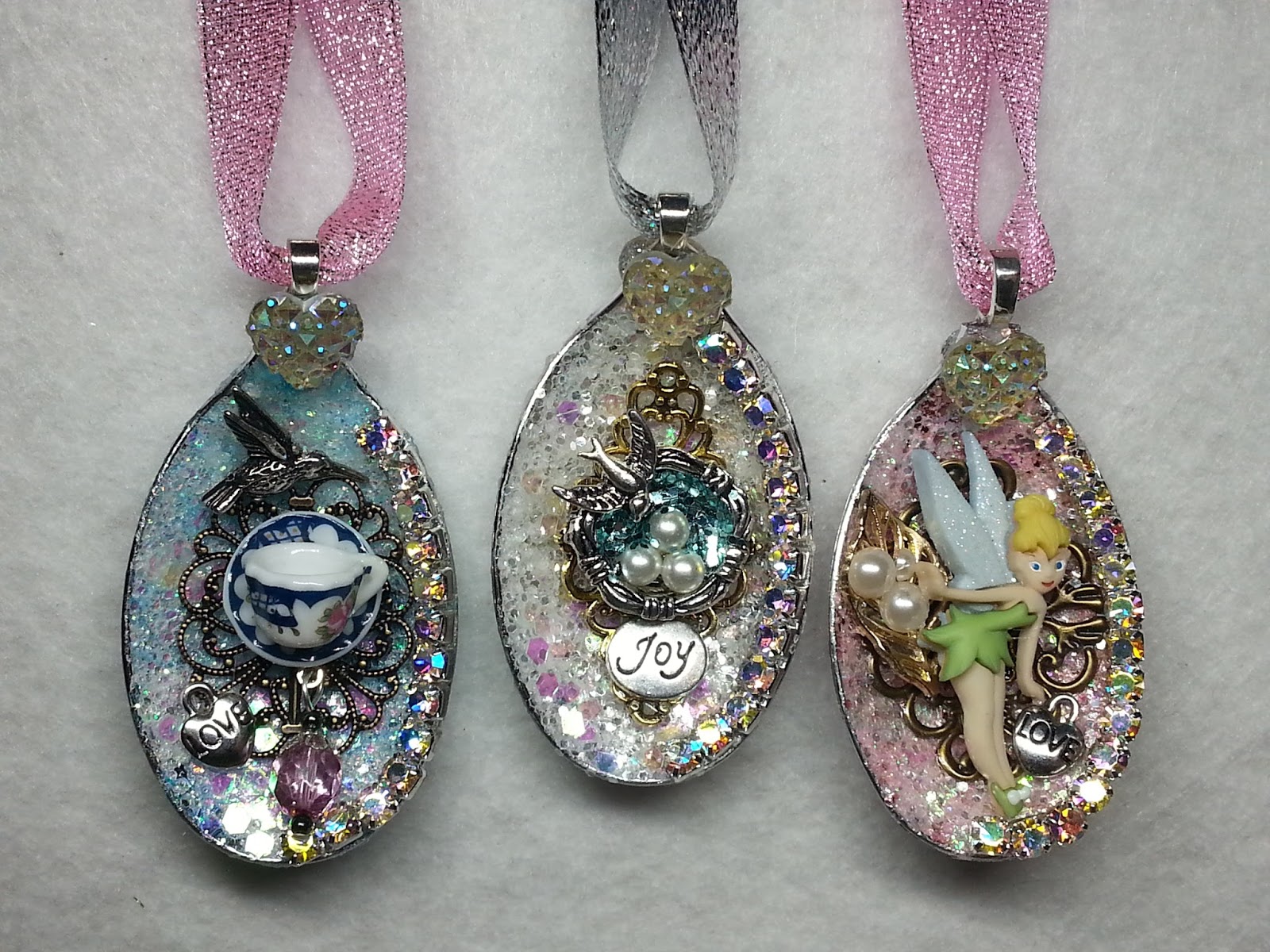 HappyBird's Glitter Nest Sparkly Plastic Spoon Ornaments