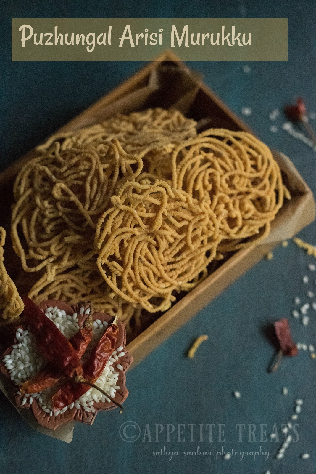 Puzhungal Arisi Murukku Deep fried rice sticks made with parboiled