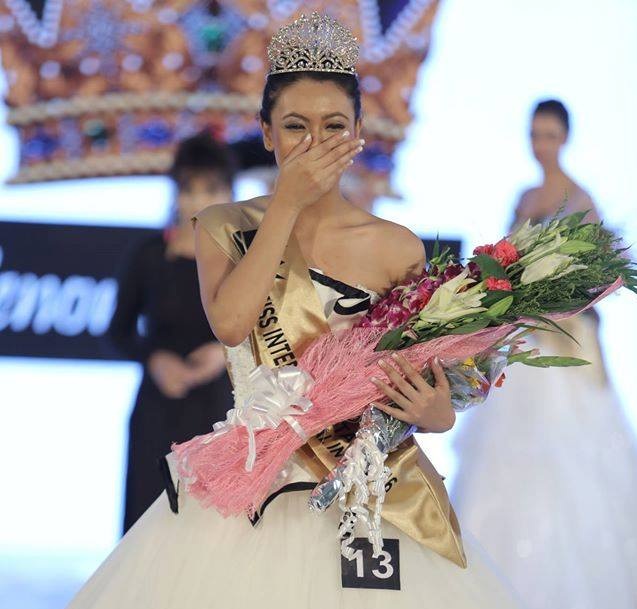 Rewati Chetri at the grand finale of Senorita India Beauty Pageant 2016. The Crowning Momen