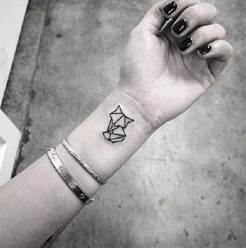 geometrik bilek dövmeleri geometric wrist tattoos 16 geometrik bilek dövmeleri geometric wrist tattoos 16