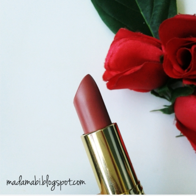 Review & Swatch: Revlon Super Lustrous Lipstick 131 Ginger