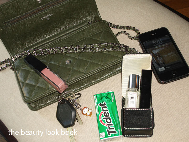 Inside My Bag Archives - Page 6 of 7 - The Beauty Look Book