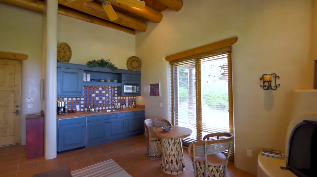 Tour 2 Indian Pony, Santa Fe Luxury Home vs. 29 Interior Design Photos