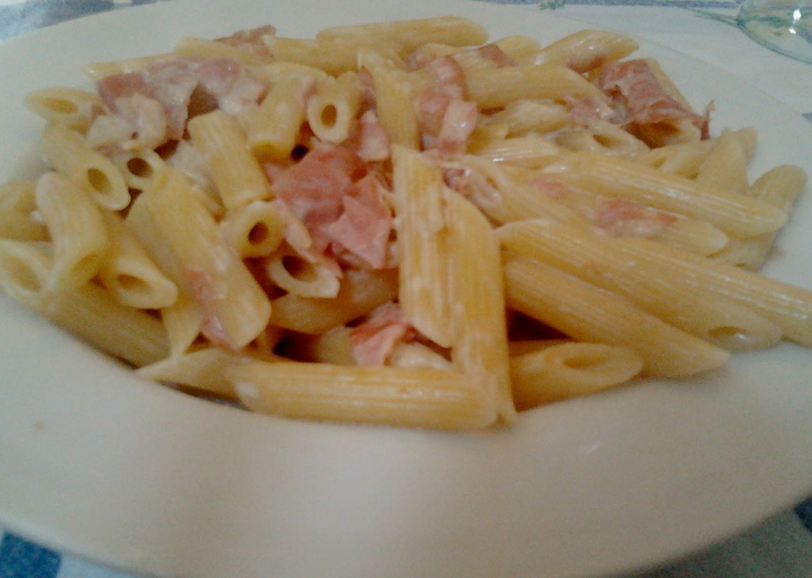 Pasta philadelphia e mortadella Amore al Primo Assaggio