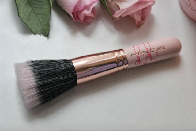 RiRi ♥ M.A.C Fall Special Edition Make-Up Brushes Review | The Sunday Girl