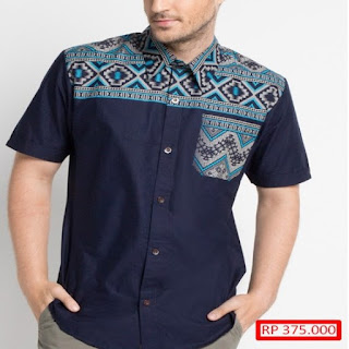 Model Baju Batik Cowok Kombinasi Kain Polos