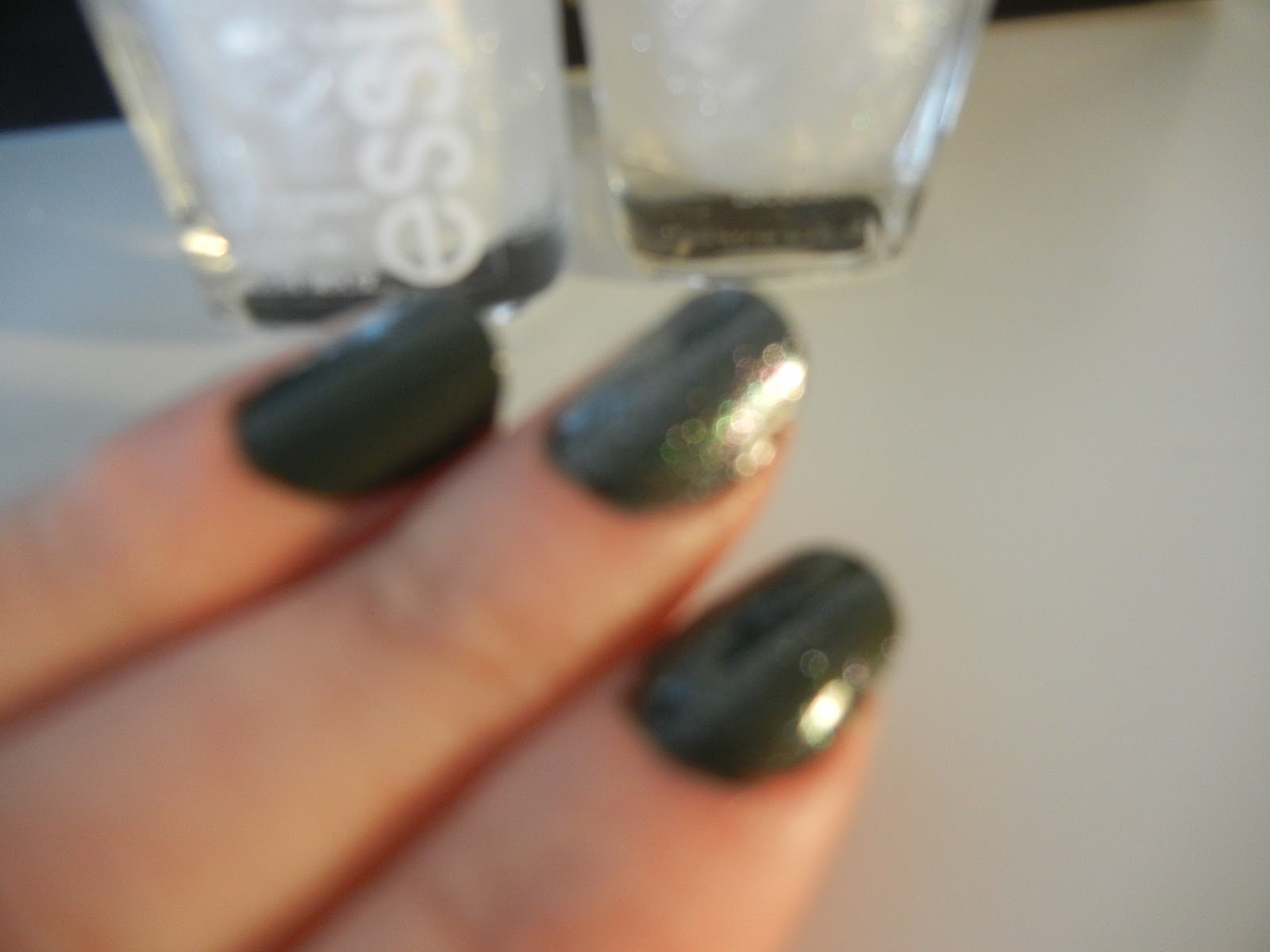 Thoughts of a Midwestern Girlie Girl Zoya Sparkle Gloss Top Coat vs