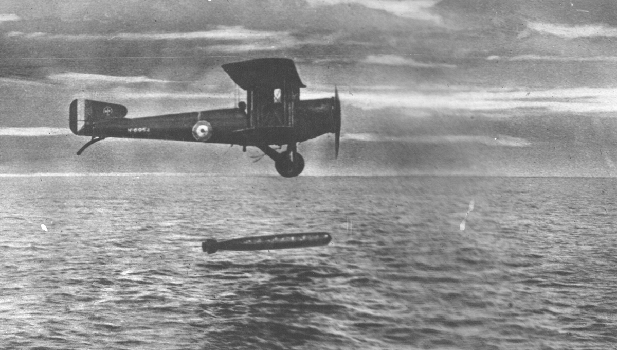 Original caption: The torpedo-aeroplane, a new arm precluded by armistice. Among new devices which armistice prevented Royal Air Force from putting into use against enemy was the torpedo-aeroplane.