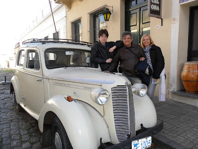 Colonia del Sacramento; Uruguai; turismo América Latina; carros antigos
