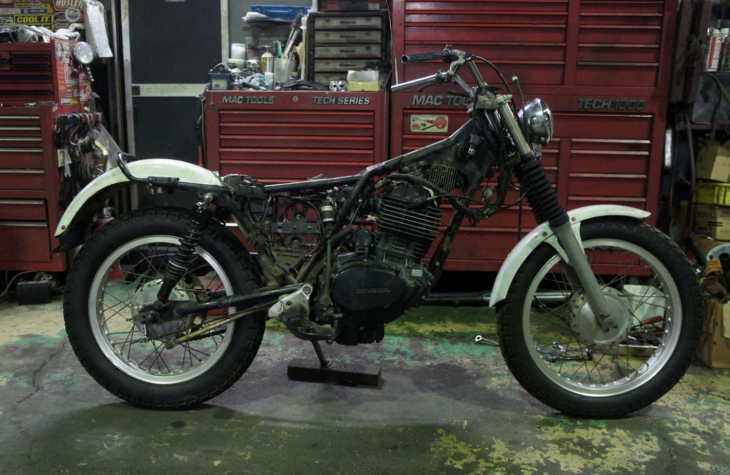 proper M/C builds: CT250S