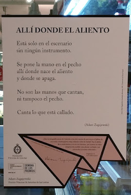 Poesía en Oviedo, #EncuentraVersos