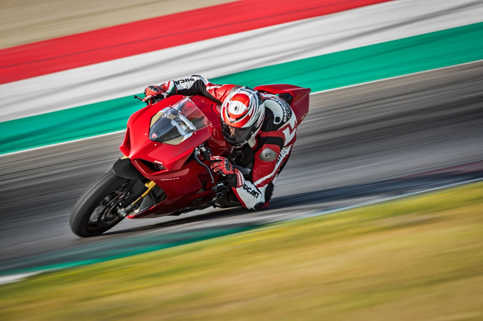 Ducati v4 2018