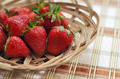 Strawberries, Healthiest Foods, Healthy Food List, Most Healthy Foods, Most Nutritious Foods, Healthy Eating, Healthy Food, Healthy Foods, Healthy Diet, Eating Healthy, Nutritious Food, What Are The Most Healthy Foods, Food Nutrition,