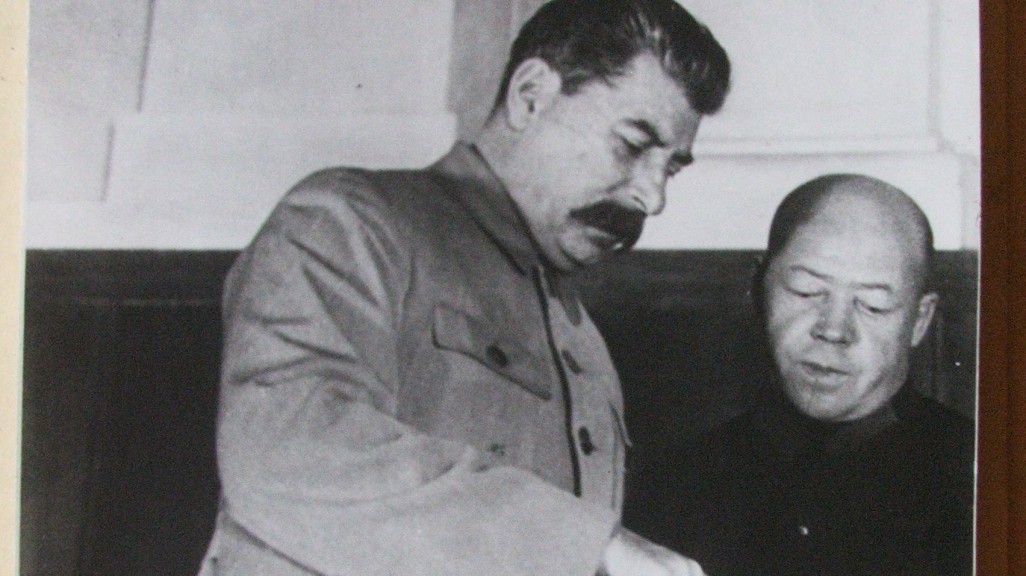 личный секретарь сталина поскребышев. первый секретарь сталина. адъютант сталина поскребышев. первый секретарь сталина. адъютант сталина поскребышев.