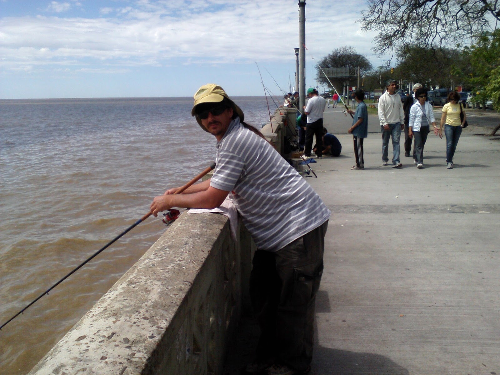 Club de Caza, Pesca y Náutica Berazategui Concurso en Costanera, caña