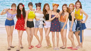 (4.38 MB) Download Lagu TWICE - Dejavu.mp3