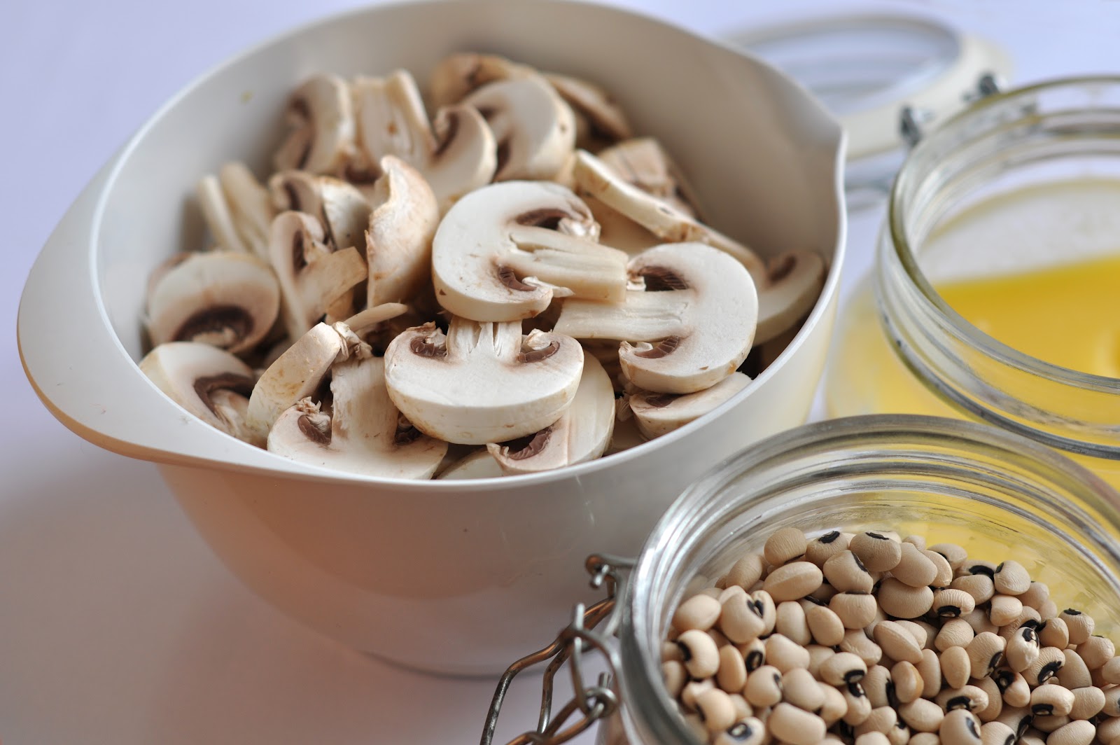 Tallerken: Black-eyed beans with mushrooms