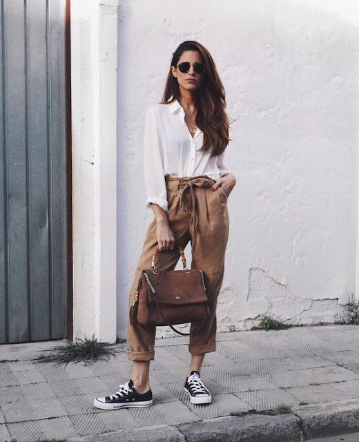 porady stylisty, biała koszula, bluzka, trendy, must have, must have sezonu, olivia palermo