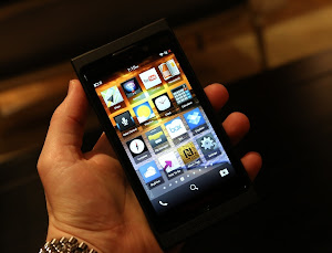 blackberry 10 mendukung siri, aplikasi siri ponsel bb 10 terbaru