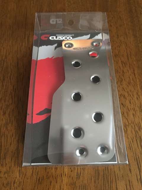 CUSCOスポーツアクセルペダルのパッケージ
