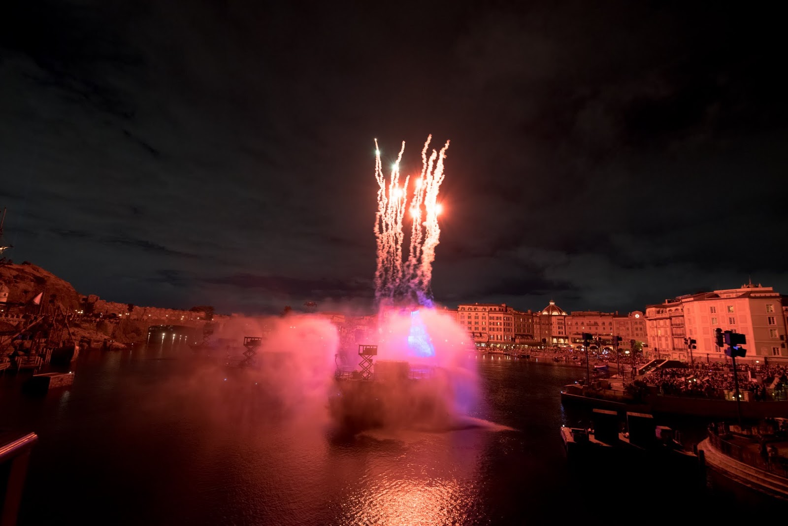 夜のディズニーシー 夜のディズニーシー ファンタズミック